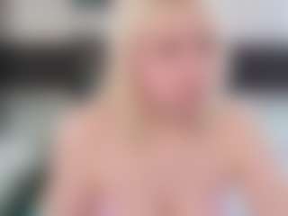 Live cam show with Soffa - Full Nudity on live18s.com