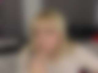 Live cam show with Soffa - Upskirt on Cam Slut
