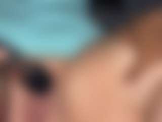 Tikisweetz26's Live Sex Cam Show