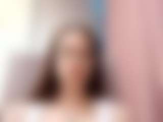 Live cam show with Veronica - Fingering on AdultVida.com
