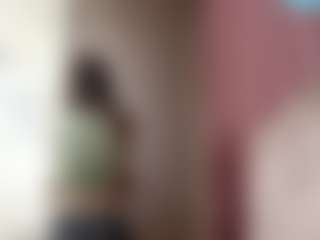 Live cam show with Veronica - College Teen (18+) on Uber Horny