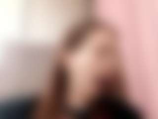 Live cam show with Veronica - Flashing on friskycurves.com
