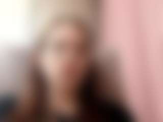 Live cam show with Veronica - Petite on boobsie.com