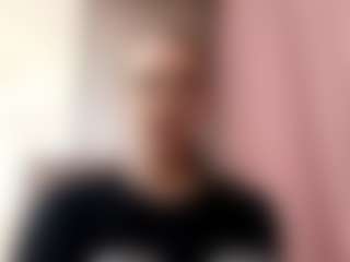 Live cam show with Veronica - Bedroom Teen (18+) on friskycurves.com
