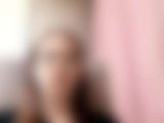 Live cam show with Veronica - Blowjob on TottyGirls