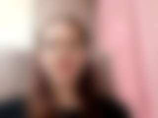 Live cam show with Veronica - Natural on intimatelivegirls.com
