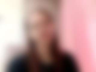 Live cam show with Veronica - Bedroom on SmokeAndPoke
