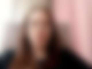 Live cam show with Veronica - Striptease on milfzrlive.com