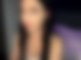 Live cam show with AdinaSunderland - Striptease Teen (18+) on CamClone