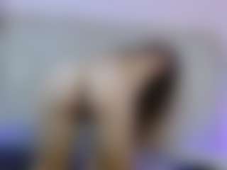 Live cam show with aiithana-tay - College Curvy on Camsoda