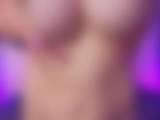 andrea-tay's Live Sex Cam Show