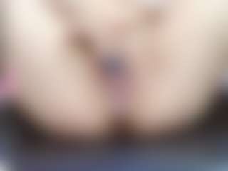 Live cam show with andrea-tay - Petite on infinitiblacc.com