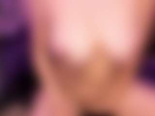 Live cam show with andrea-tay - Petite on Porn Luv