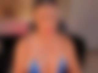 AshleyFerrerX MILF webcam performer live streaming