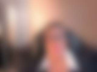 AshleyFerrerX MILF webcam performer live streaming