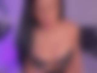 Live cam show with AshleyFerrerX - Bedroom on https://playwithruby.com