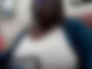 Live cam show with chocolateluv26 - Drinking on AdultVida.com