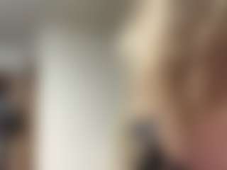 Live cam show with deadlymarkedangel - Skinny on Big Tits