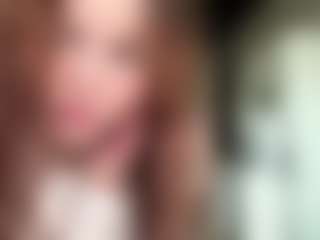 Live cam show with DelisaCalender - Brown Hair on Uber Horny