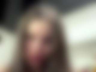 Live cam show with DelisaCalender - Granny Brown Hair on AdultVida.com