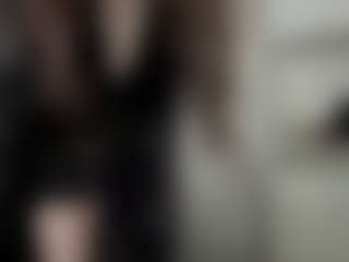 Live cam show with DelisaCalender - Petite on madthumbs