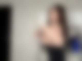 Live cam show with DelisaCalender - Granny Latina on Mixed Magazine Live