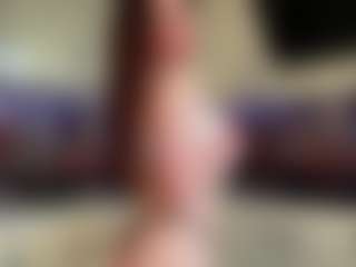 Live cam show with DelisaCalender - Wet on https://playwithruby.com