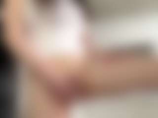 Live cam show with DelisaCalender - Hairy Pussy on Dolls Live