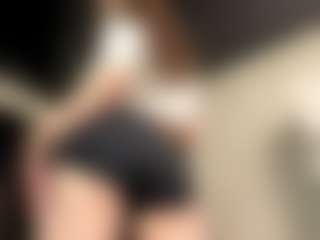 Live cam show with DelisaCalender - Spy Granny on xxxlivecams.org
