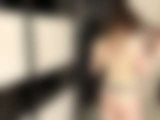Live cam show with DelisaCalender - Trimmed Granny on chickslive.net