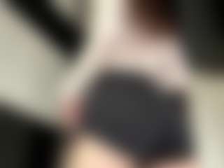 Live cam show with DelisaCalender - Latina on Camsoda