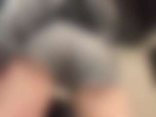 Live cam show with DelisaCalender - Granny Dildo on Camsoda