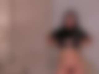 Live cam show with EmmaMonroeX - Sexwebcam on TottyGirls