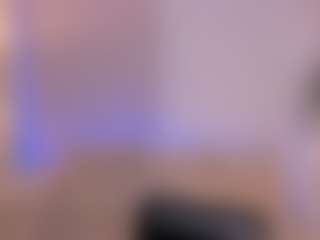 Live cam show with EmmaMonroeX - Normal on Camsoda