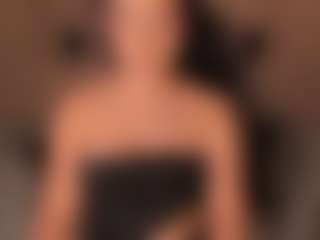 EmyLourens's Live Sex Cam Show