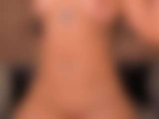 EmyLourens's Live Sex Cam Show