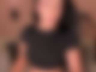 EmyLourens's Live Sex Cam Show
