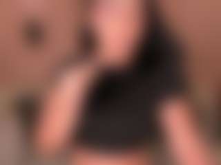 EmyLourens's Live Sex Cam Show