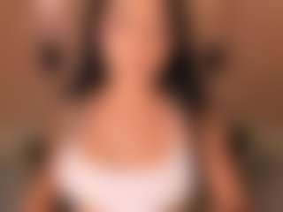 Live cam show with EmyLourens - Strip Teen (18+) on Uber Horny