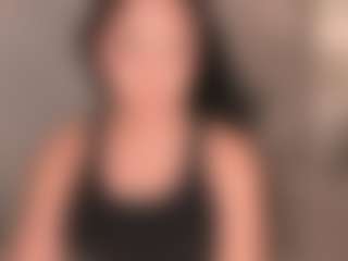 EmyLourens's Live Sex Cam Show