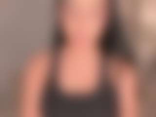 EmyLourens's Live Sex Cam Show