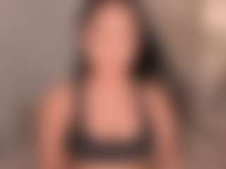 EmyLourens's Live Sex Cam Show