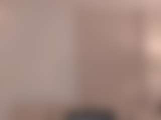 EmyLourens's Live Sex Cam Show