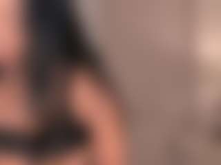 EmyLourens's Live Sex Cam Show