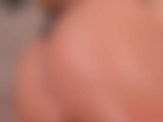 EmyLourens's Live Sex Cam Show