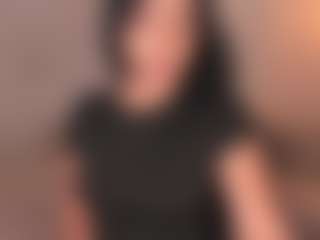 EmyLourens's Live Sex Cam Show