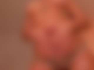 EmyLourens's Live Sex Cam Show