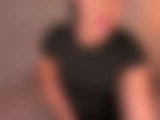 EmyLourens's Live Sex Cam Show
