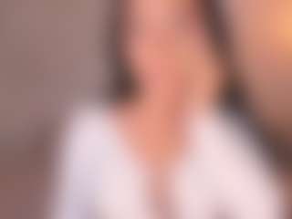 Live cam show with EmyLourens - Average on xxxlivecams.org