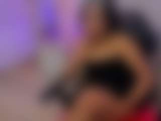 Live cam show with fiory-tay - Average on TeamSkeetLive
